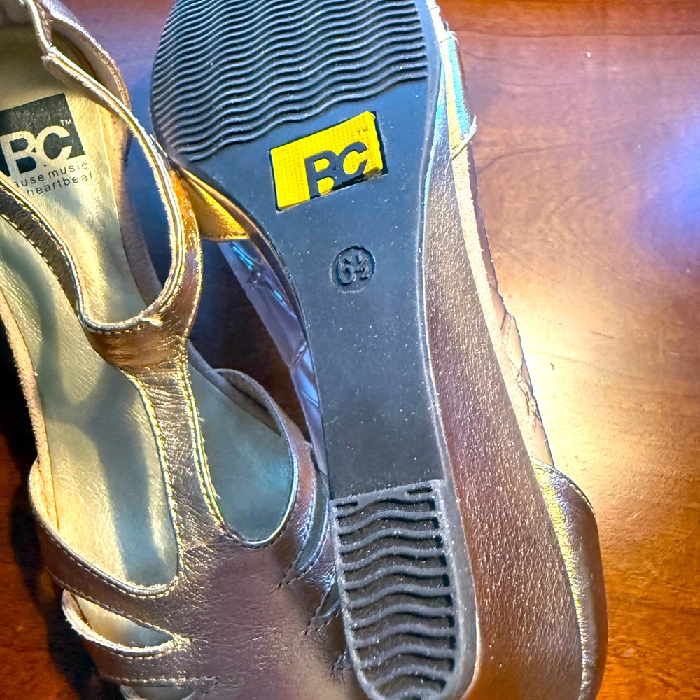 Cooper color wedge shoe with ankle strap